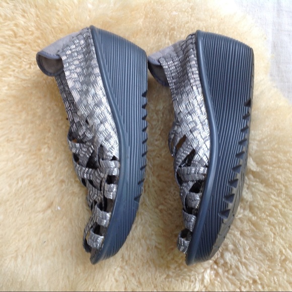 Shoes - Picture 5 of 6